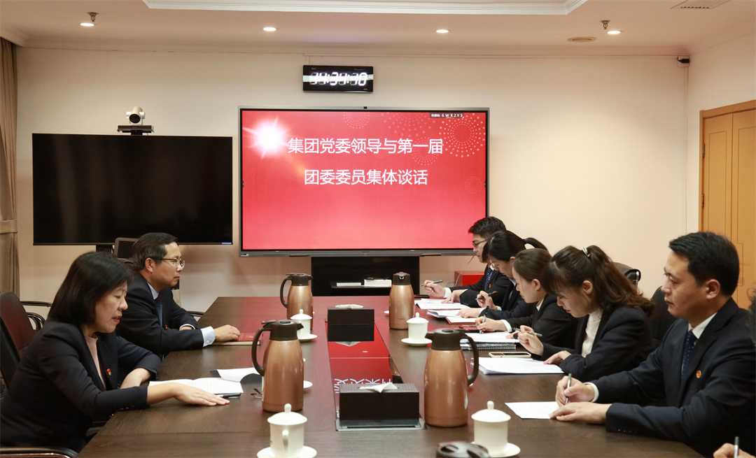 41bd623a71228a2c3fc4aa82661fe69a.jpg 1D1A2210.jpg