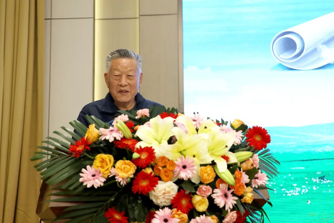 476ab249cf26d53445513f5b929cac26.jpg 640.jpg