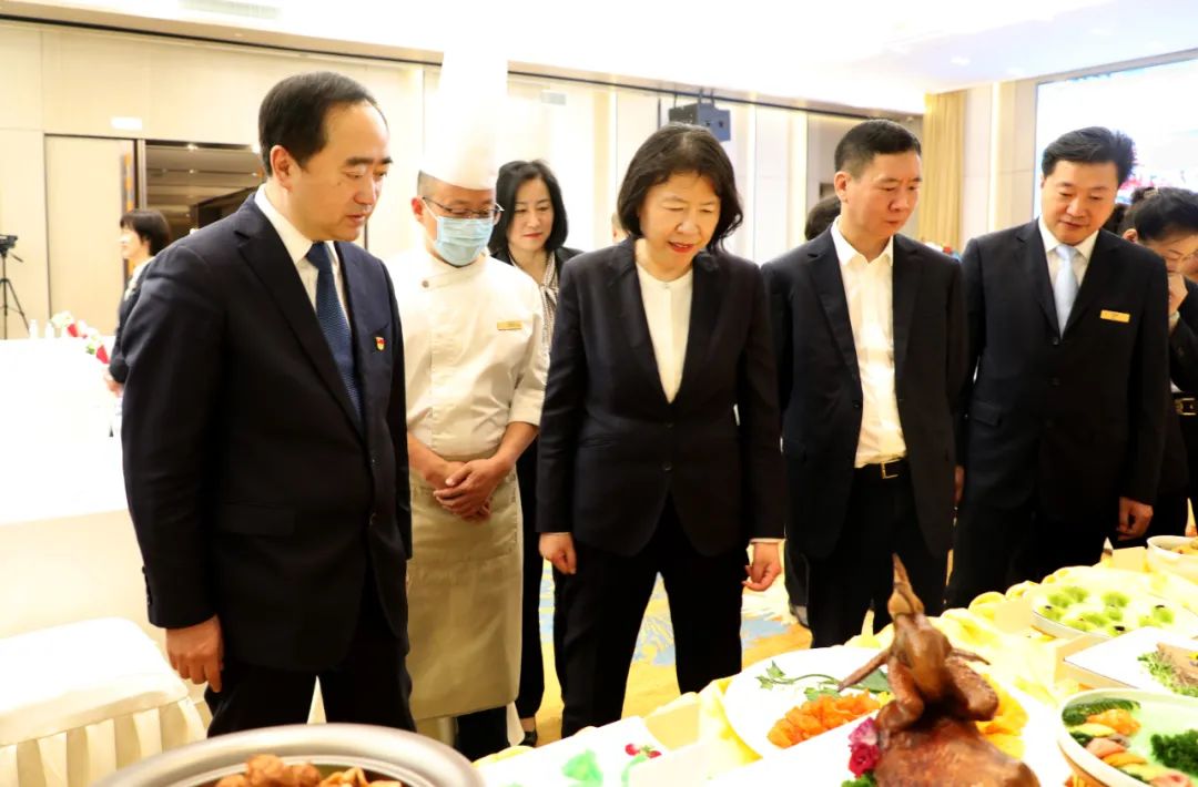 ced01778afdb2b66d5203c65994157dc.jpg 640.jpg