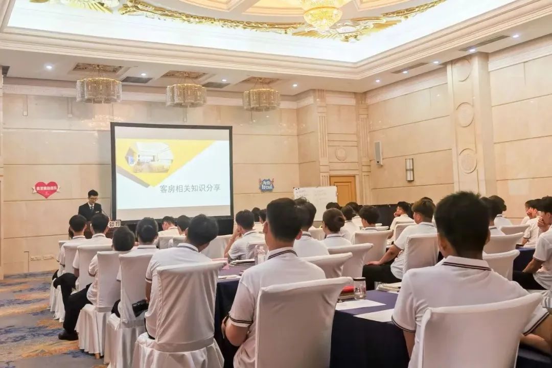 f8eb1559d5d09a4a176d368f3be66b80.jpg 2.jpg