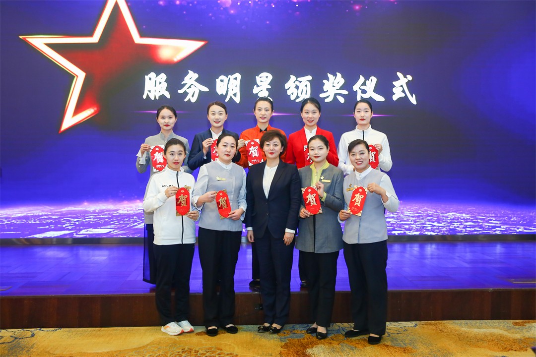 f4c881cc30353f483e0fced8058333f6.jpg 2U1A1505.jpg