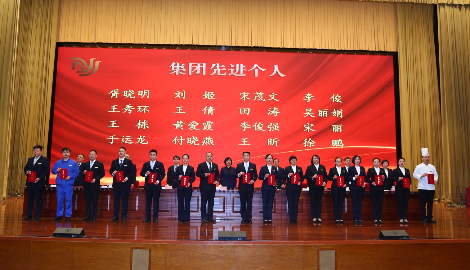 e5fdfa379a7ebd30dec83a332abb6bb7.jpg 2U1A1228.JPG